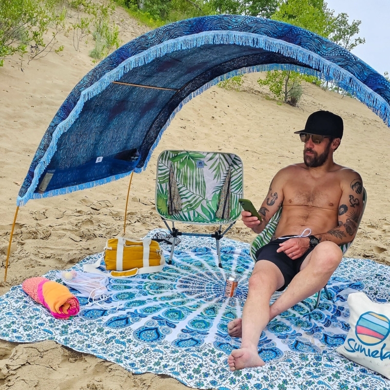 Beach Chair with Tropical Print and Integrated Mesh Pockets