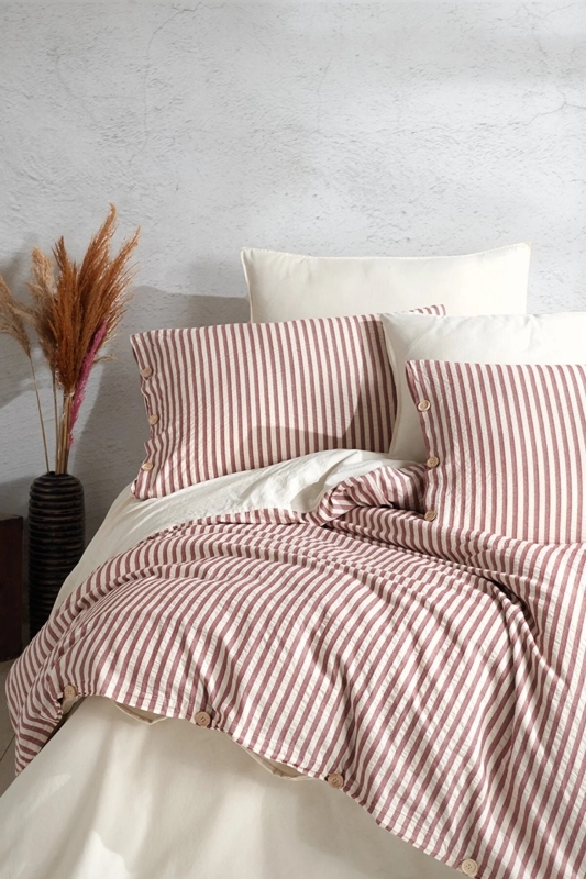 Bedding Set: Cherry Red Stripes, Wood Button Closure Details