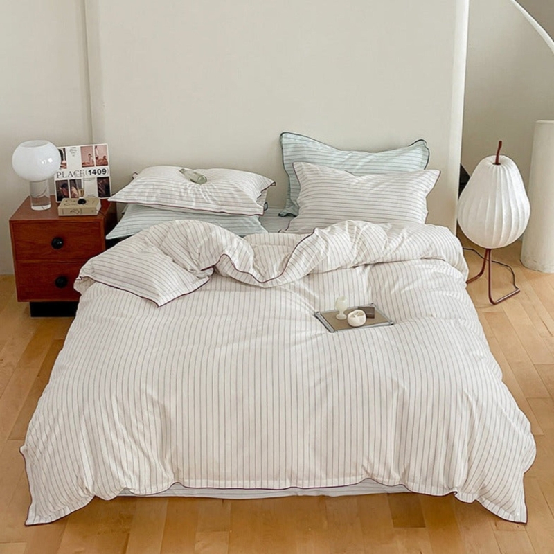 Bedding Set: Scandinavian Overlock Stitch, Pinstripe Pattern