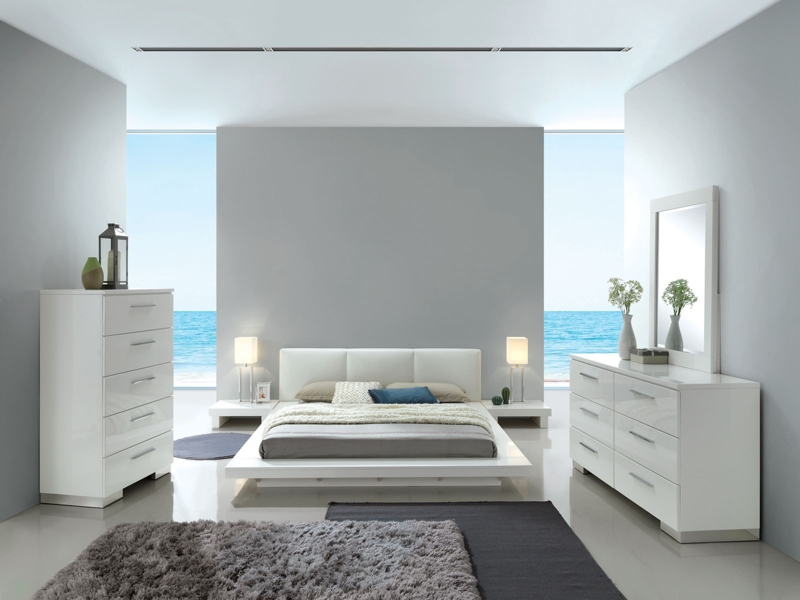 Bedroom Set, High Gloss Lacquer, Sleek Three Panel Headboard