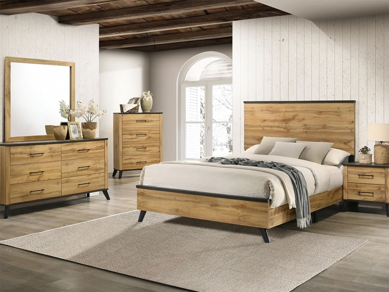 Bedroom Set Tapered Black Legs Natural Pine Matte Black Hardware Modern