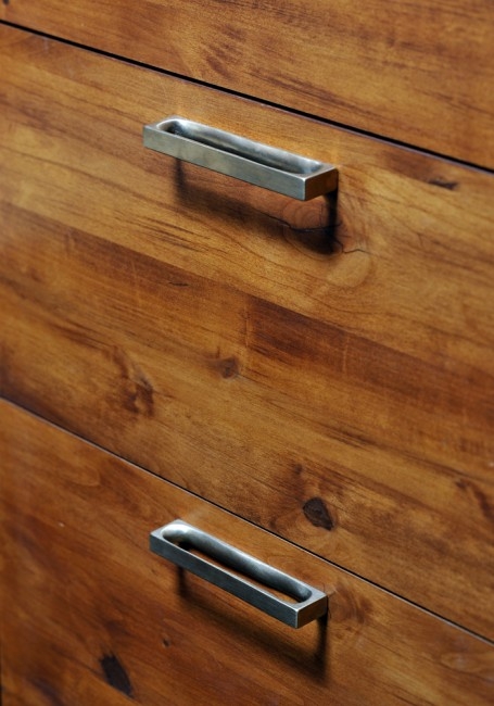 Cabinet Pull: Silicon Bronze Light Textured Hollow Square Design