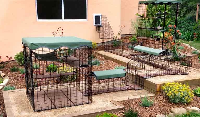 Catio Modular Tunnels Forest Green Canopy Cat Door Entry