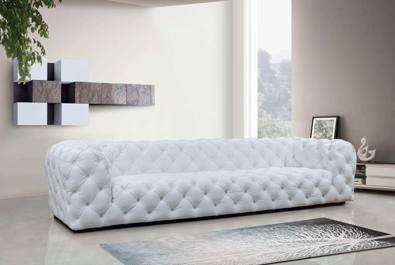Chesterfield Sofa: All-over Tufted Modern Sofa with Tuxedo Arms