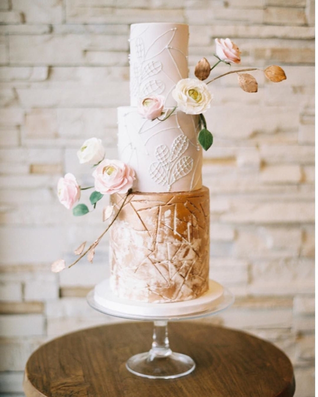 Clear Glass Cake Stand Flared Stem Elegant Wedding Display