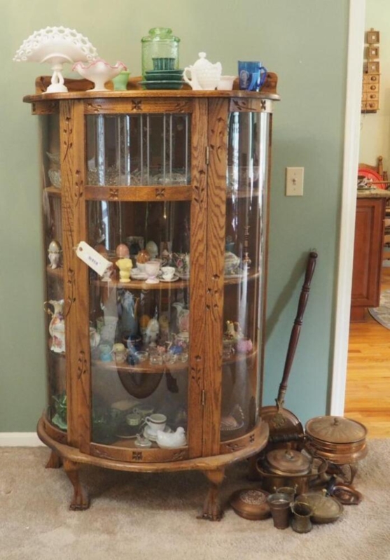 Curio Cabinet Claw Feet Floral Carvings Curved Glass Antique Style