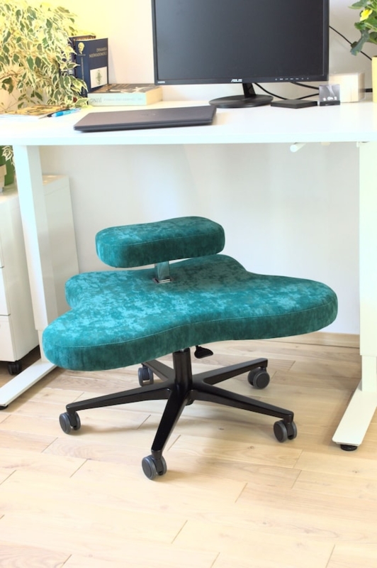 Ergonomic Kneeling Chair in Forest Green with Cross Legged Design