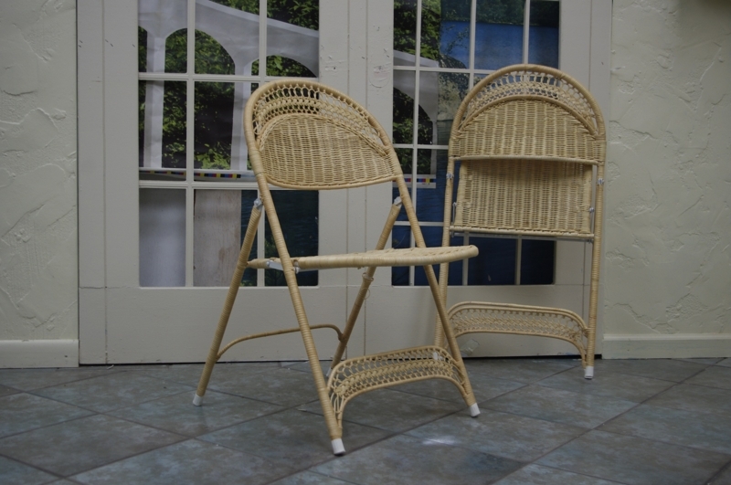 Folding Chair, Natural Rattan, Arched Backrest Detail
