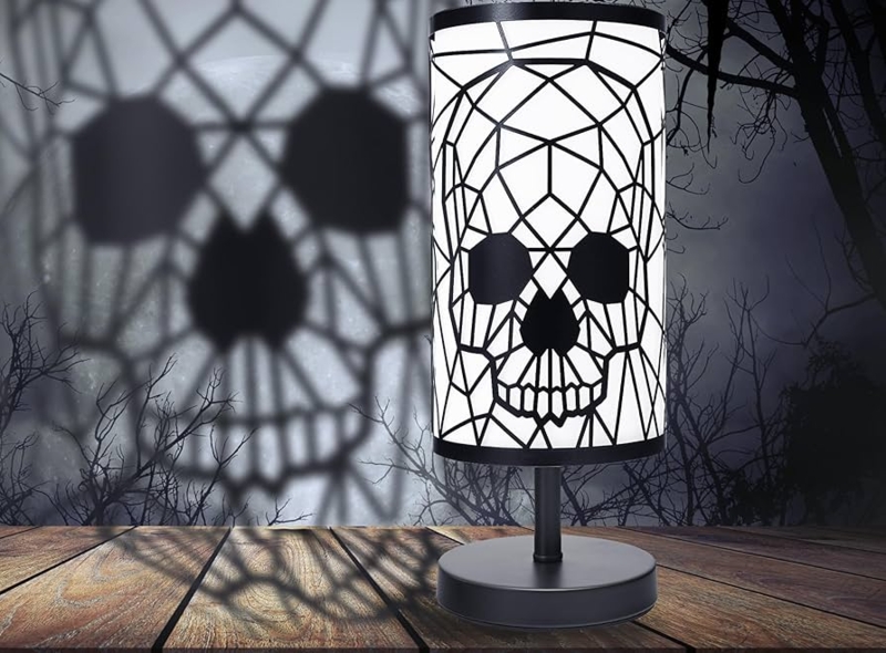 Geometric Skull Table Lamp with Shadow Projection, Gothic Decor