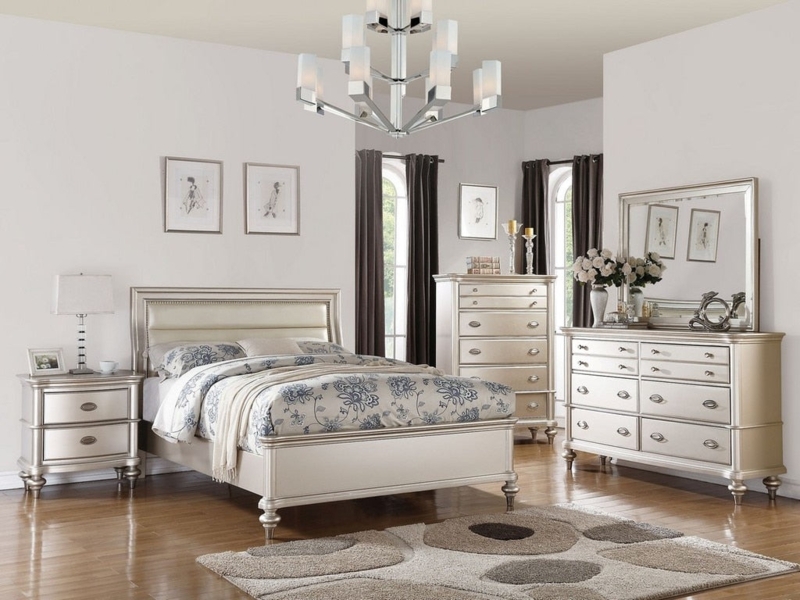 Glam Champagne Bedroom Set Bun Feet & Ring Pulls
