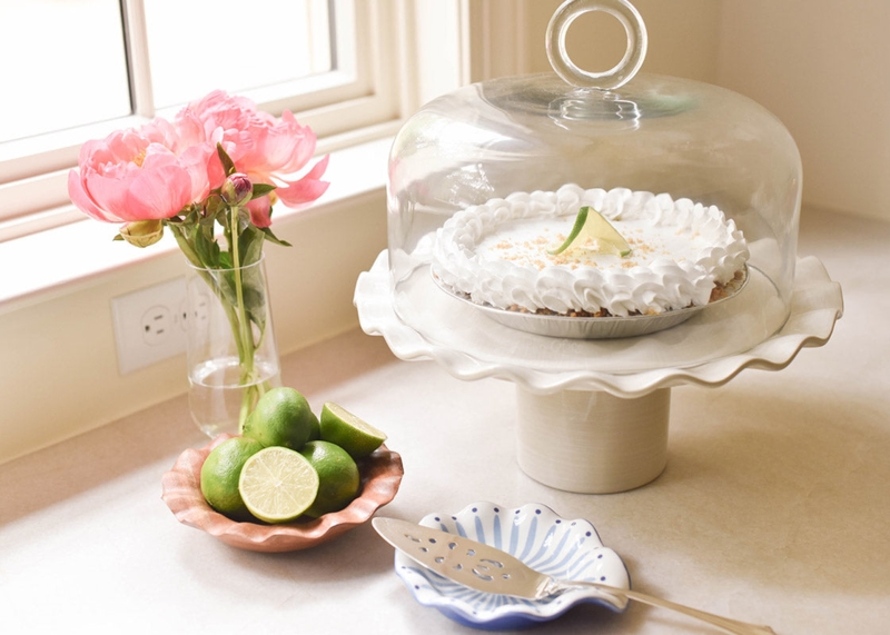 Glass Cake Dome with Ring Handle and Scalloped Ceramic Pedestal Base