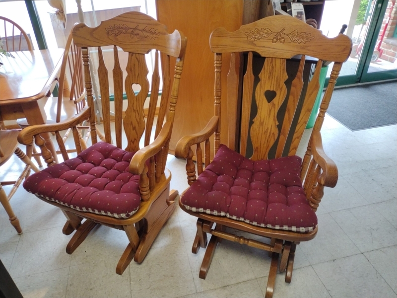 Glider Chair Traditional Country Heart Cutout Oak Leaf Carving Burgundy