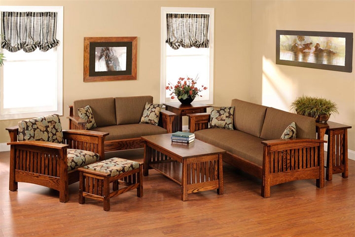 Living Room Set Mission Style Vertical Slats Leaf Pattern Accents Honey