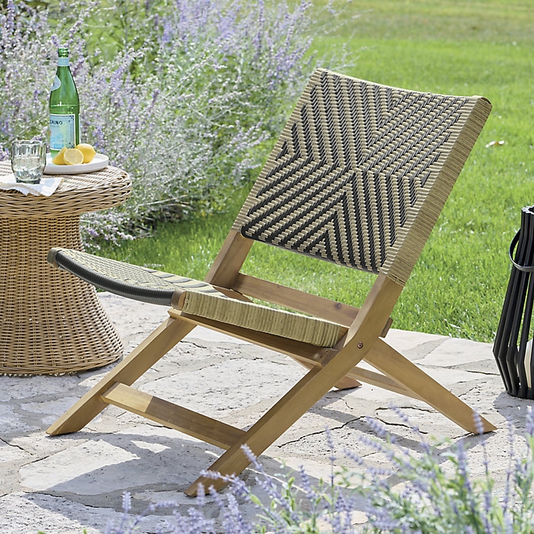 Lounge Chair, Black Chevron Weave, Folding Wood Frame