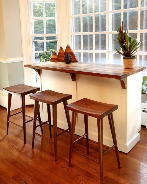 Modern Farmhouse Walnut Saddle Bar Stools Tapered Legs Wood Grain