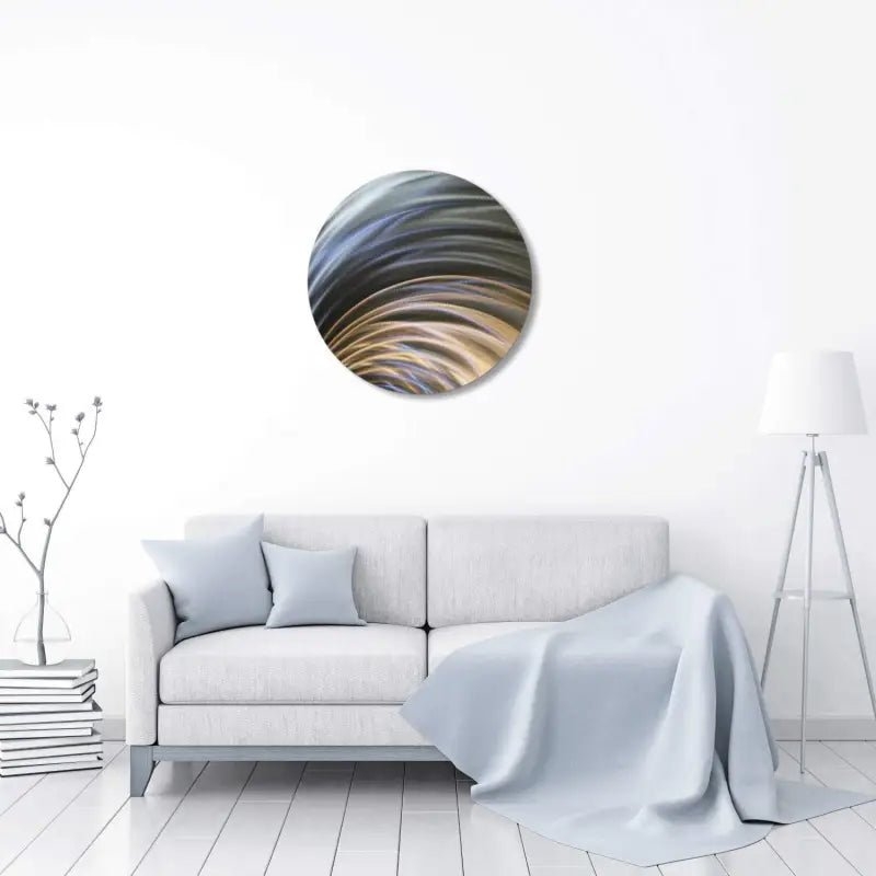 Modern Round Wall Art with Fluid Wave Pattern in Metallic Silver
