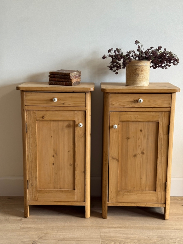 Nightstand Set Antique English Pine White Knobs Bracket Feet Rustic