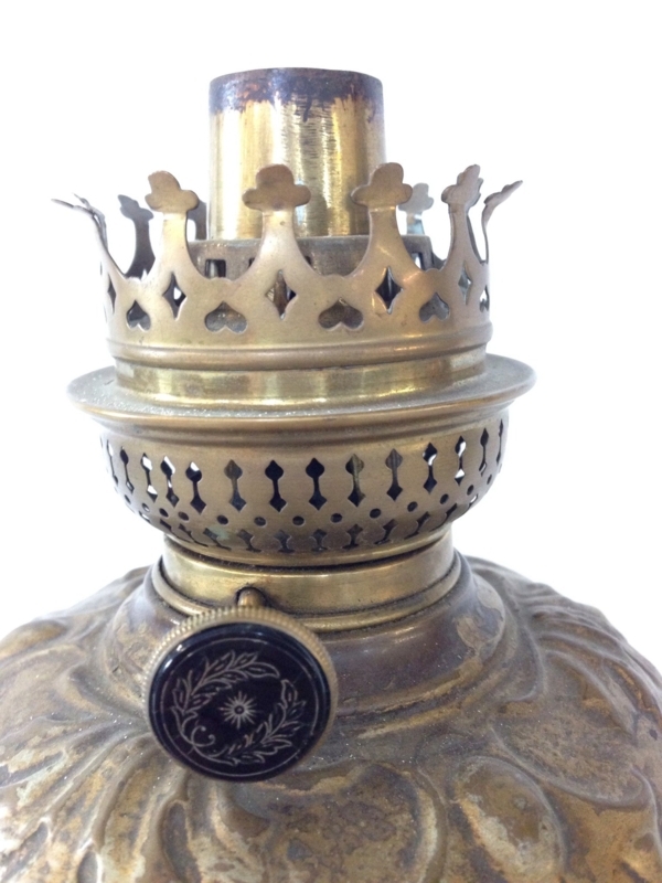 Oil Lamp Antique Brass Laurel Wreath Knob Crown Gallery