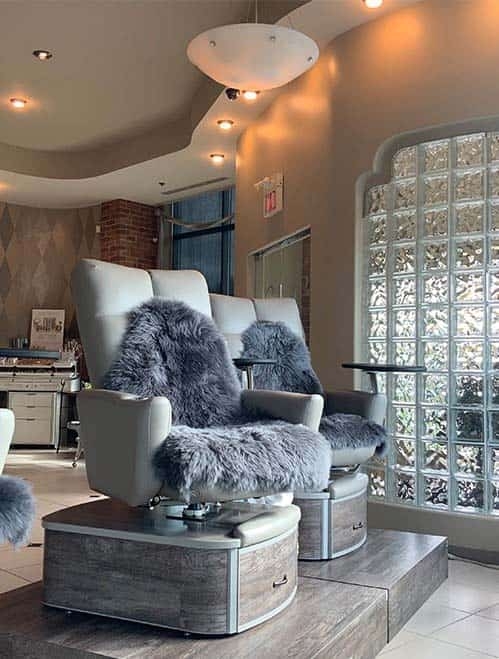 Pedicure Chair with Shaggy Fur Covers and No-Plumbing Base Design
