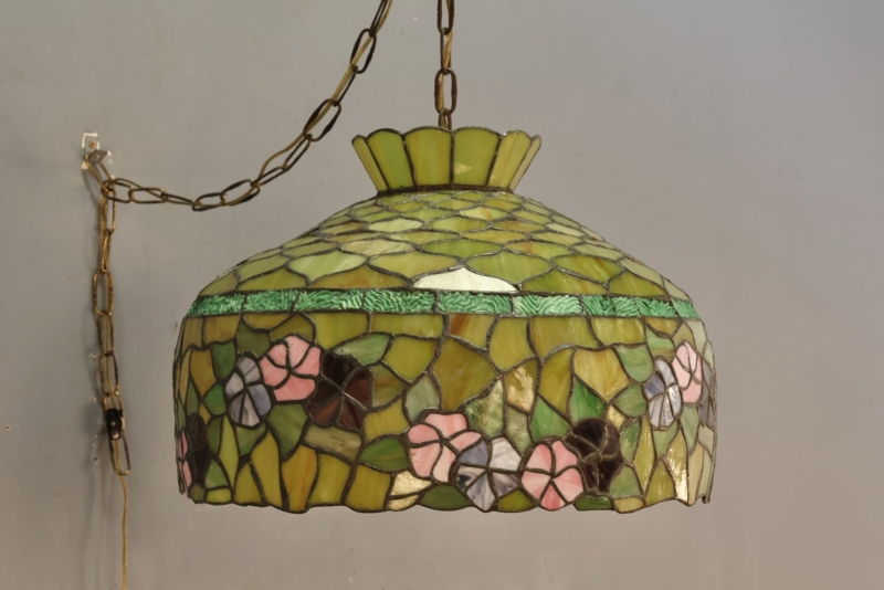 Pendant Light Green Floral Stained Glass Fish Scale Scalloped Crown