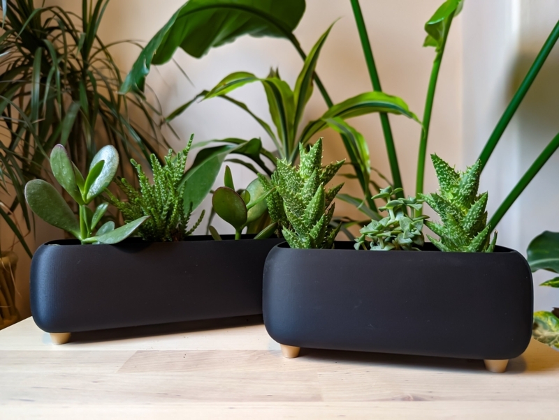 Plant Pot Pill Shape with Raised Feet Matte Black Finish