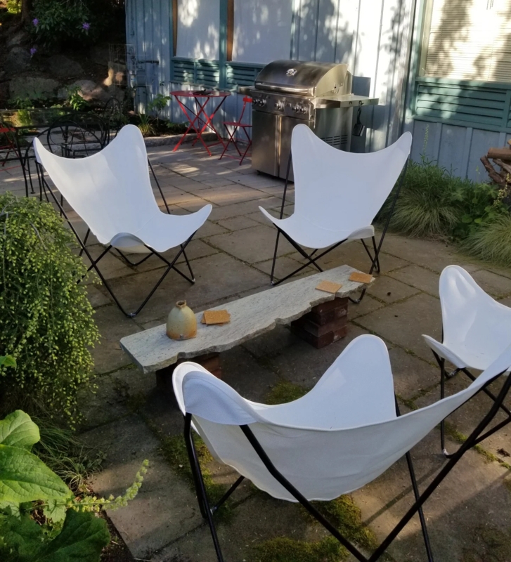 Rustic Contemporary Butterfly Chair with Crisp White Seat and Black Frame