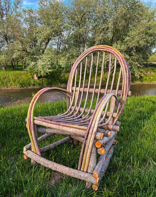 Rustic Garden Chair: Bentwood Hoop Arms with Reddish Purple Trim
