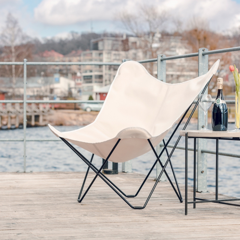 Scandinavian Mariposa Butterfly Chair with Cream Sling and Black Frame
