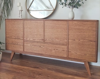 Sideboard with Rounded Corners and Splayed Feet in Honey Oak Tone