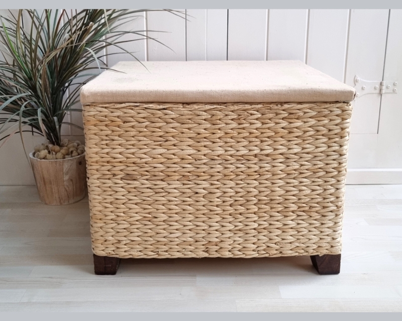 Square Wicker Storage Ottoman Padded Fabric Lid Dark Feet