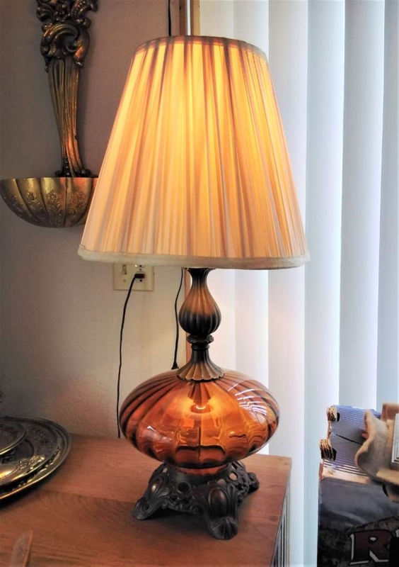 Table Lamp Amber Ribbed Glass Ornate Pedestal Base Pleated Cone Shade