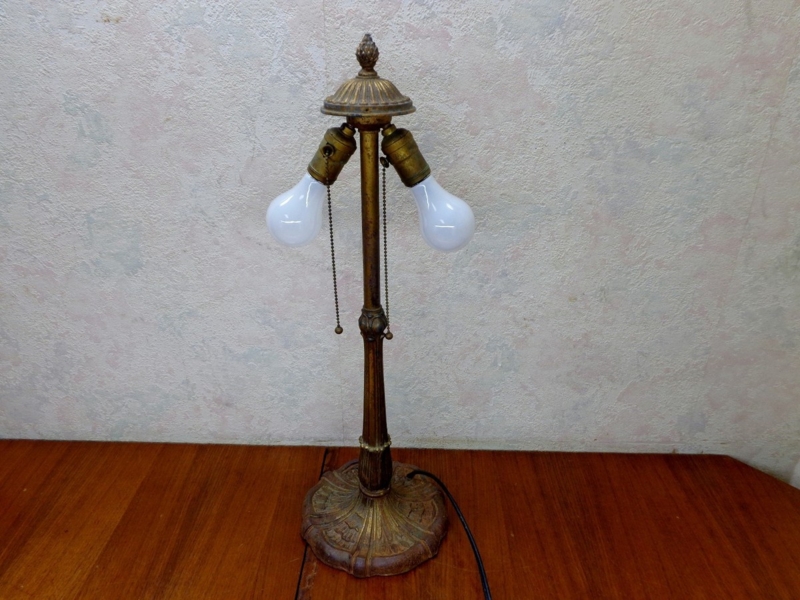Table Lamp Vintage Dual Pull Chains Pinecone Finial Brass
