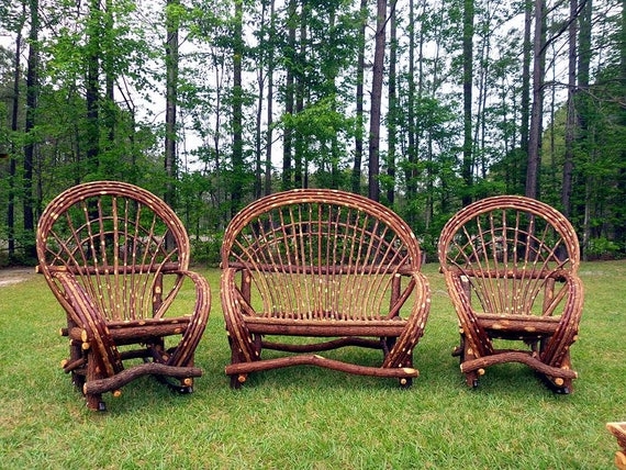 Three-Piece Willow Garden Set: Fan Backs with Radial Spokes
