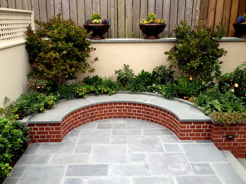 Traditional Curved Bench with Brick Base & Bluestone Cap