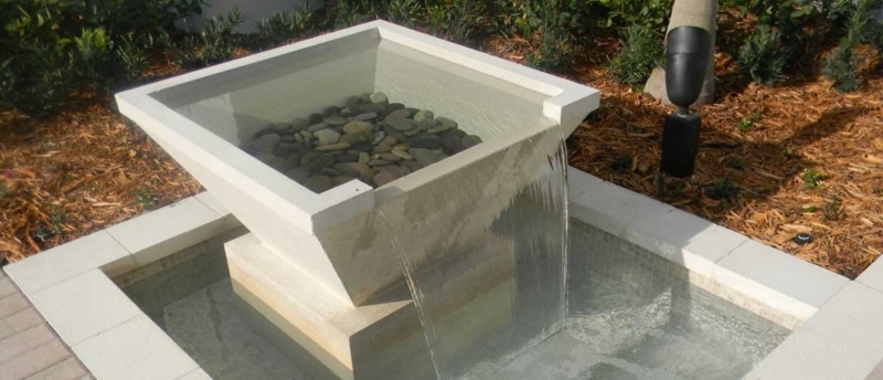 Water Fountain: Overflowing Spillway with Stone Tiered Design