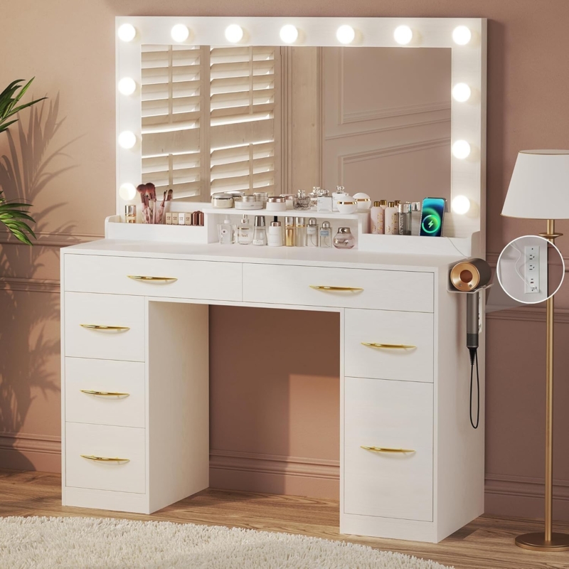 White Makeup Vanities