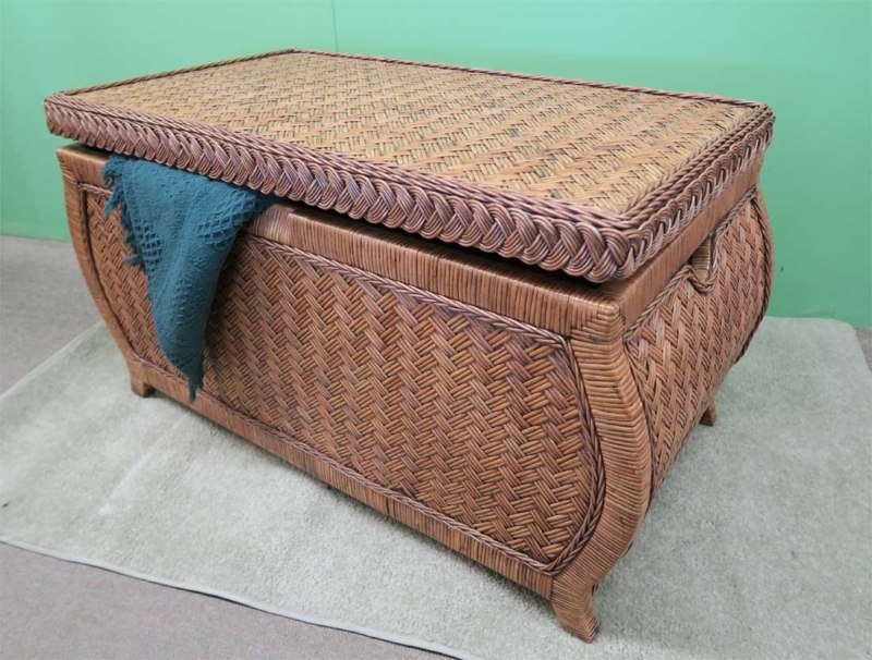 Wicker Trunk with Herringbone Weave and Braided Edge