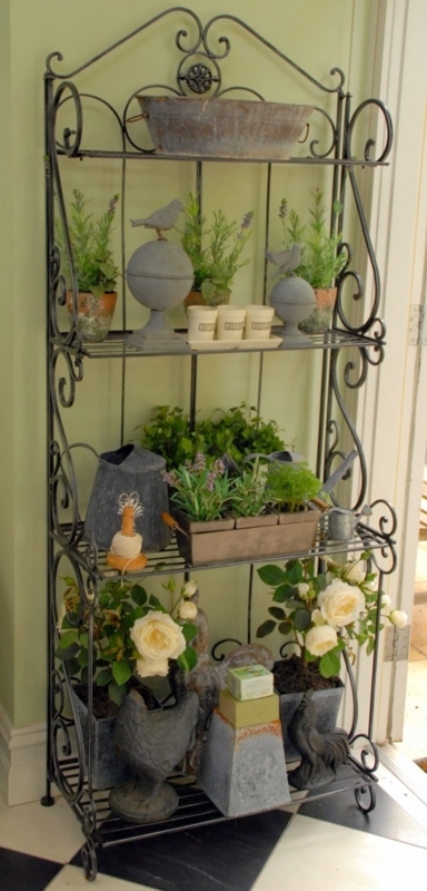 Bakers Rack Ornate Crown Wire Shelves Scrolled Metalwork Black
