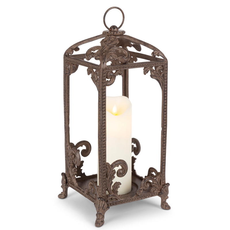 Gg Collection Medium Metal Acanthus Leaf Lantern