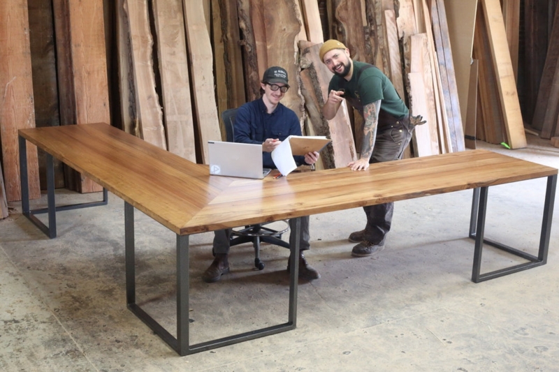 L-Shaped Desk Mitered Corner Box Frame Legs Large Workspace Honey Brown