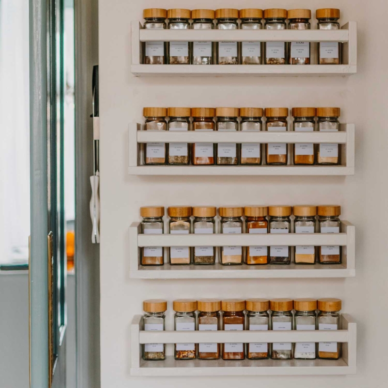 Minimalist Spice Rack Wall Shelves Off-White with Square Glass Jars