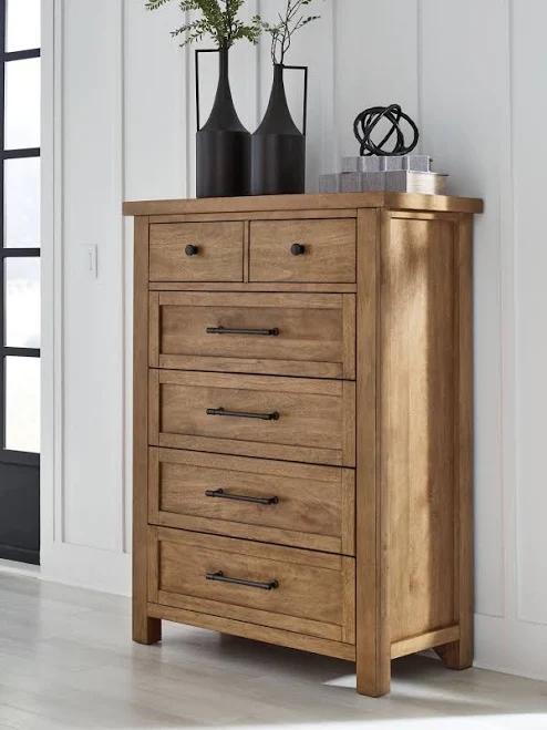 Ashley Furniture Kristiland Six Drawer Chest