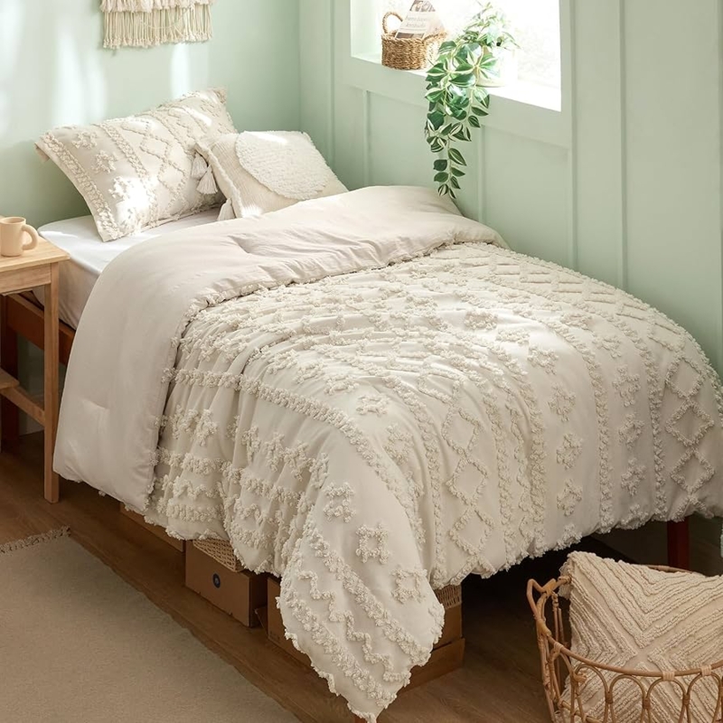 Beige Boho Tufted Comforter Set with Geometric Pattern
