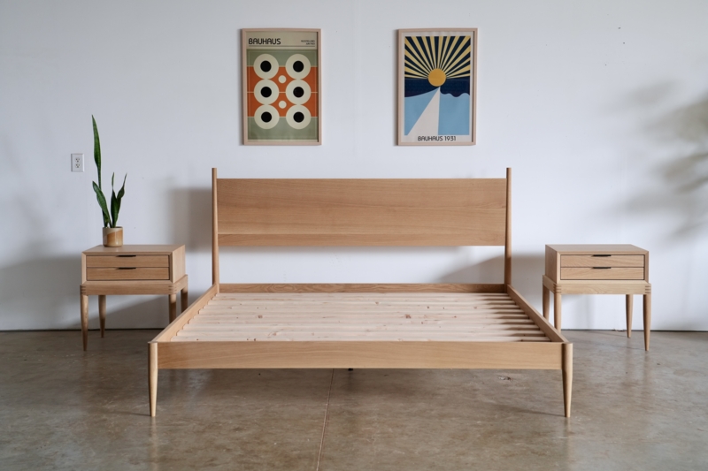 Blonde Wood Platform Bed with Slatted Headboard and Tapered Legs