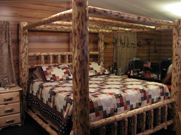 Canopy Bed Four Poster Log Frame Bark Texture Rustic Cabin Lodge Decor