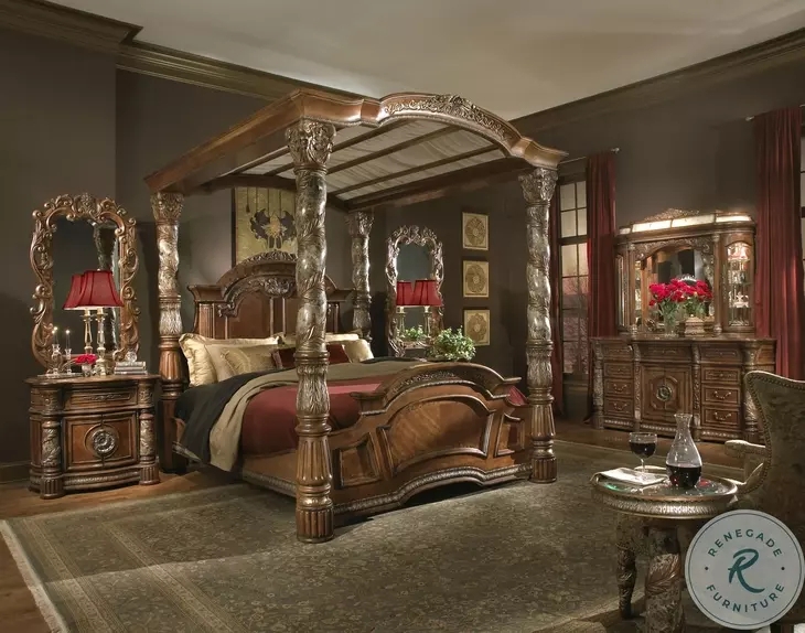 Chestnut Canopy Bed with Ornate Arched Top and Intricate Carvings