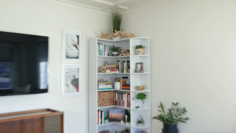 Corner Bookcase with Curved End Shelves, L-Shaped 6-Tier Etagere