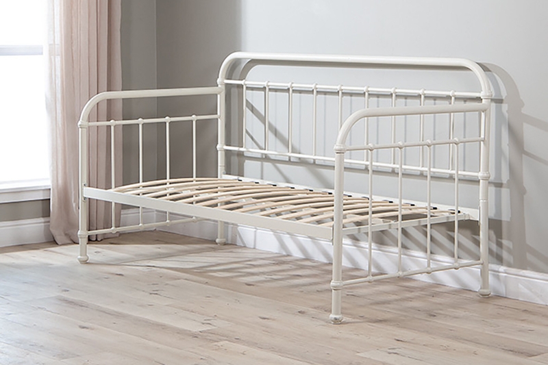 Cottage Metal Bed Frame with Wooden Slats and Rounded Corners