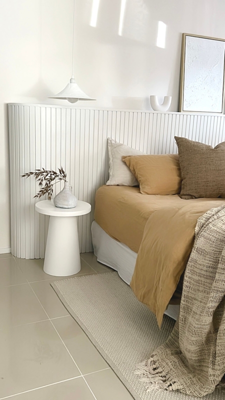 Curved Ribbed Headboard Freestanding Design Scandinavian Minimalism