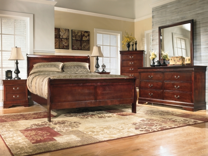 Dark Brown Sleigh Bed Set with Bun Feet and Traditional Paisley Rug